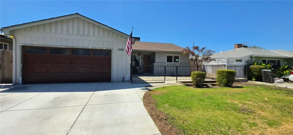 1309 Shattuck Avenue, Bakersfield, CA 93305 - #1