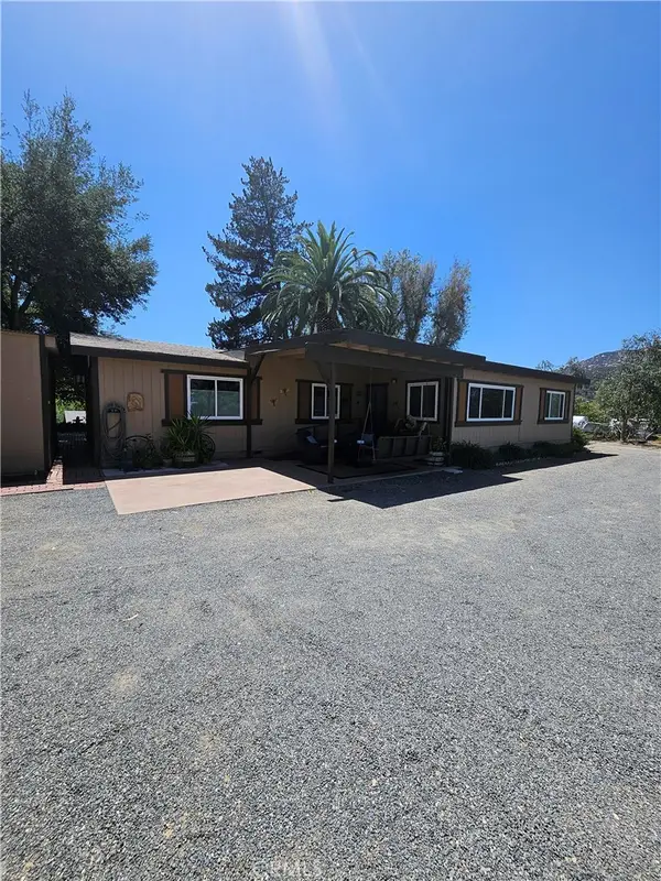 32800 Los Encinos Road, Temecula, CA 92592