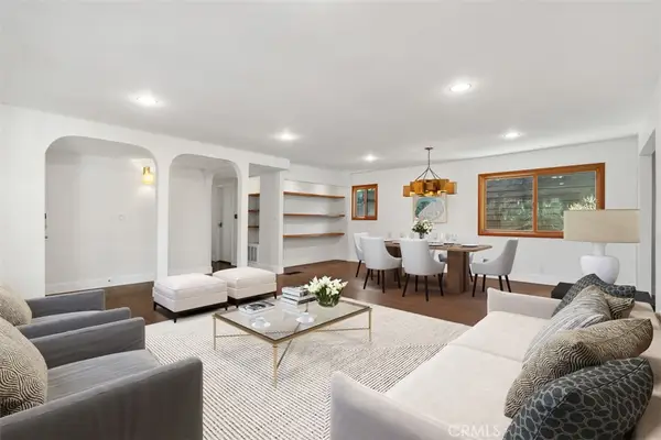 1925 Waterloo, Los Angeles, CA 90039