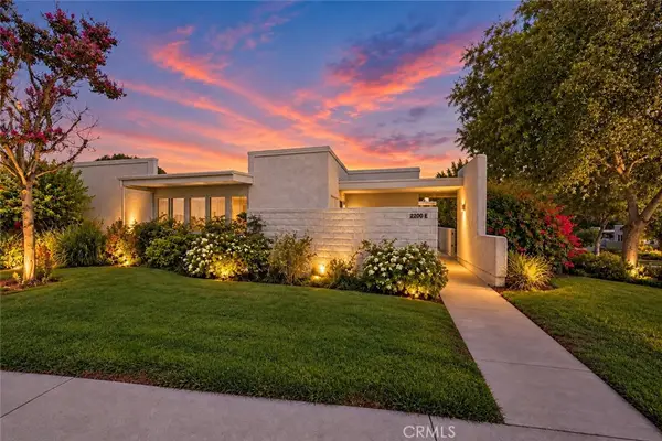 2200 Via Mariposa E, Laguna Woods, CA 92637