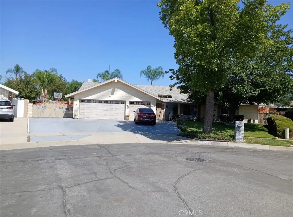 2457 N Fillmore, Rialto, CA 92377 - #1