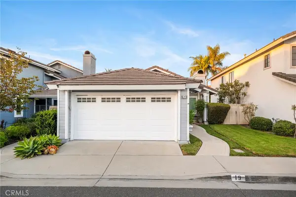 19 Silkberry, Irvine, CA 92614