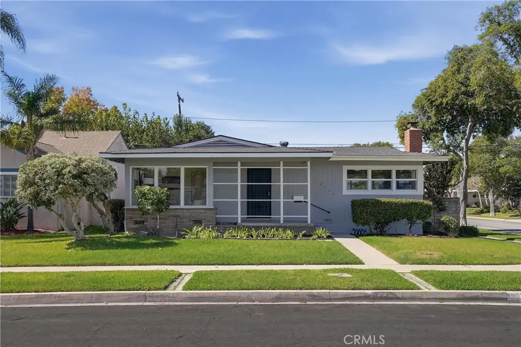 2755 Nipomo Avenue, Long Beach, CA 90815 - #1