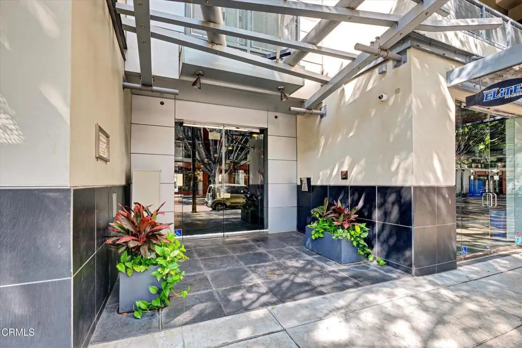 159 W Green Street #408, Pasadena, CA 91105 - Image #1
