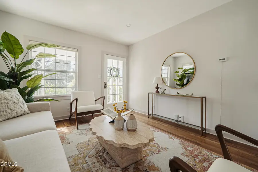 2843 Los Olivos Lane, La Crescenta, CA 91214 - #3