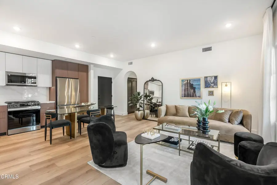 139 S Oak Knoll Avenue #302, Pasadena, CA 91101 - #3