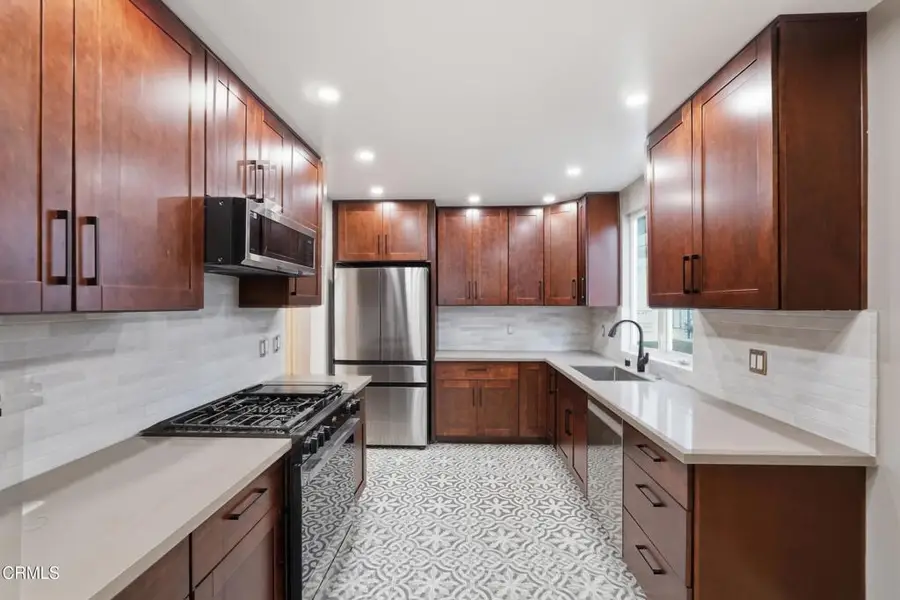 5270 Bellingham Avenue, Valley Village, CA 91607 - #3