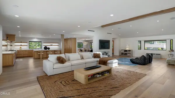 2137 Lyans Drive, La Canada Flintridge, CA 91011