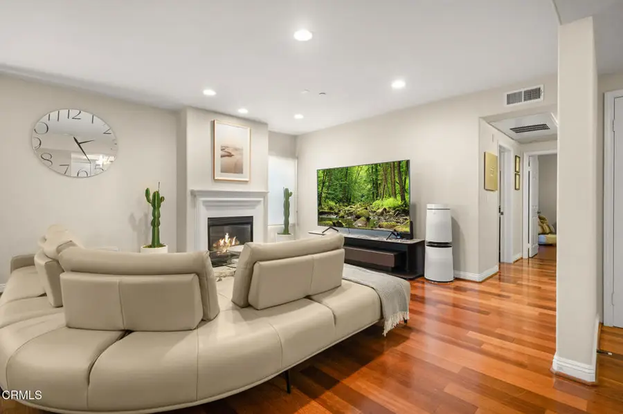 616 S Wilton Place #203, Los Angeles, CA 90005 - #3