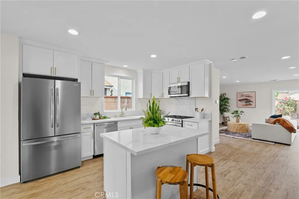 18725 Covello, Reseda, CA 91335 - #1