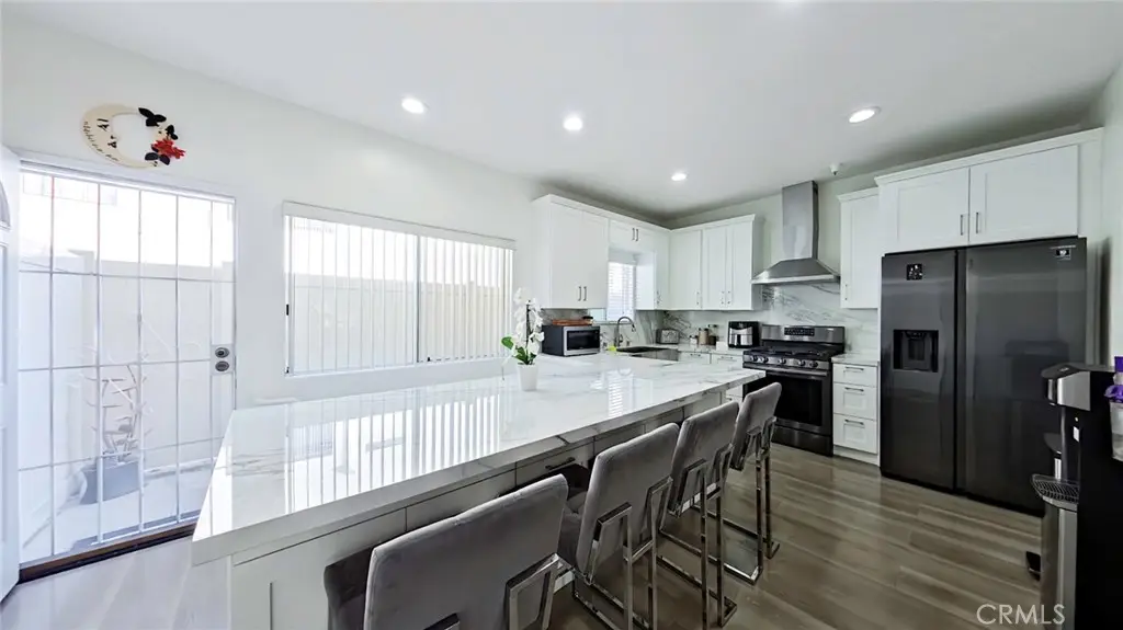 18347 Saticoy #6, Reseda, CA 91335 - #1