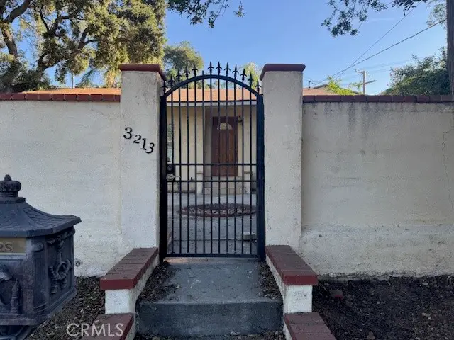 3213 Mills Avenue, La Crescenta, CA 91214 - #3