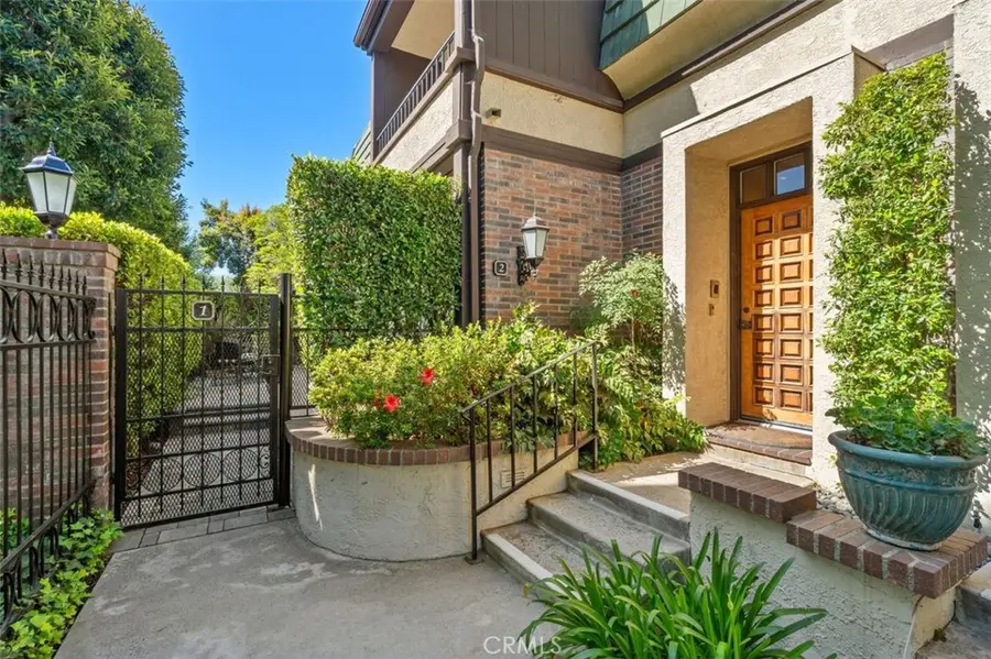 885 S Orange Grove #2, Pasadena, CA 91105 - #2