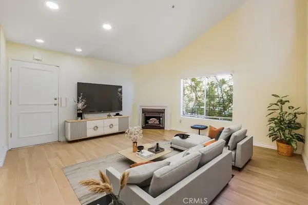 9315 Woodman Avenue #8, Arleta, CA 91331