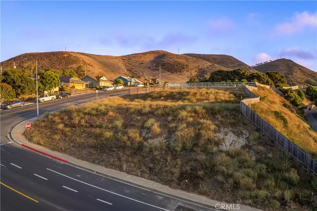 209 S 7th Street, Lompoc, CA 93436 - #1