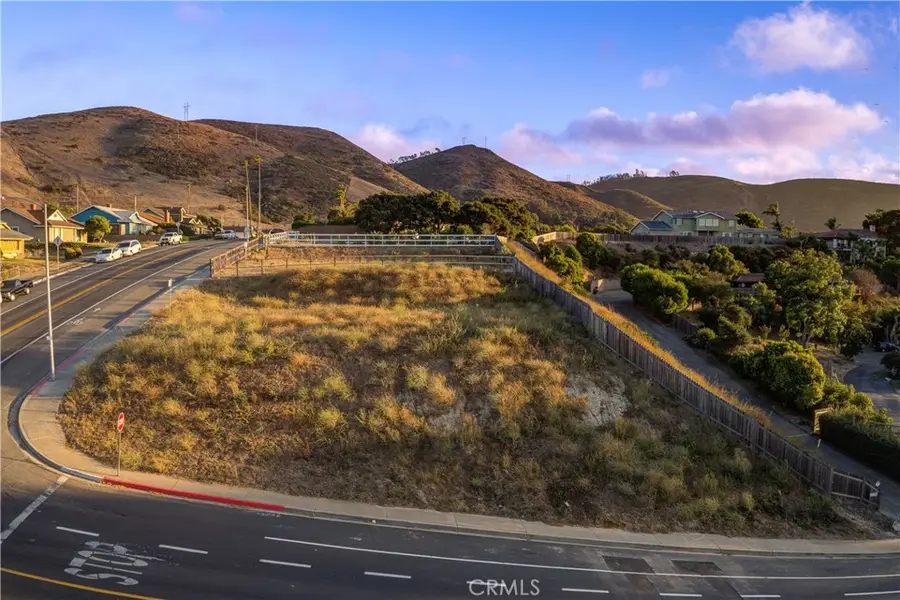 209 S 7th Street, Lompoc, CA 93436 - #3