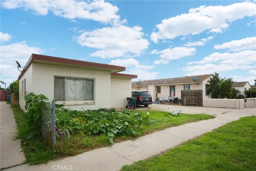 320 N Oakley Drive #A & B, Santa Maria, CA 93458 - Image #2