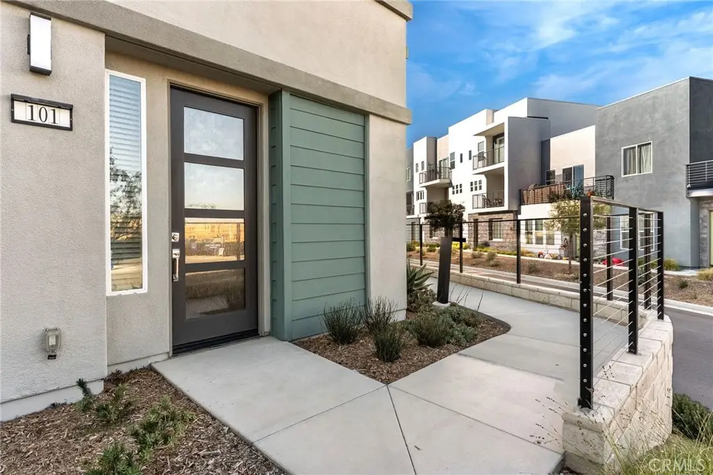 27410 N Merlin Place #101, Valencia, CA 91381 - Image #1