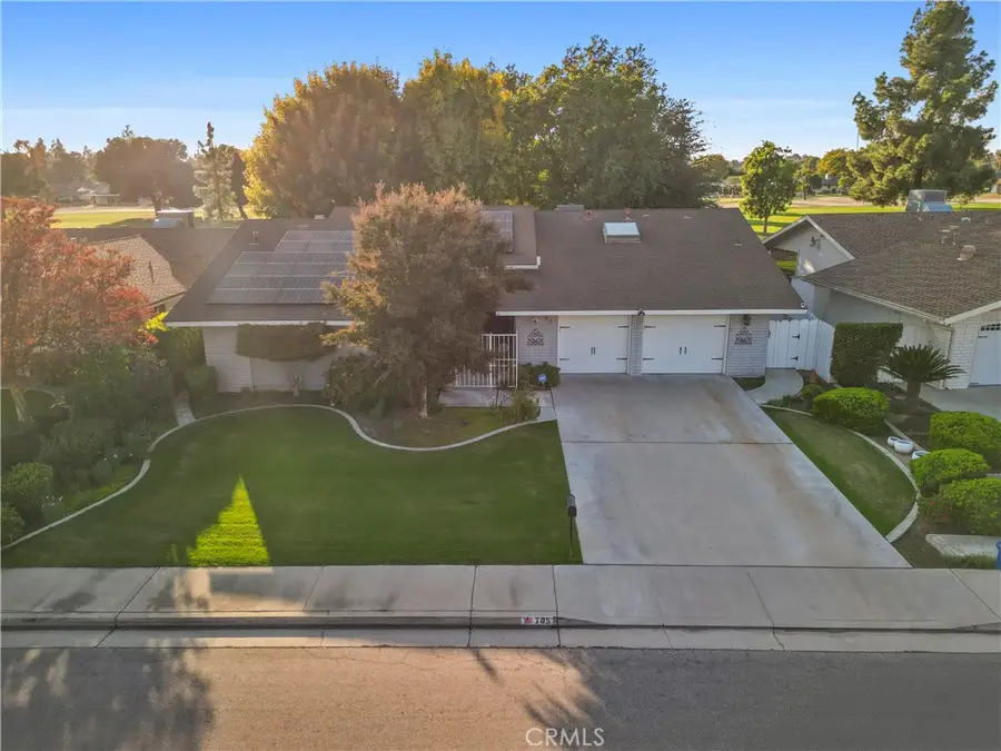 705 Bermuda Street, Bakersfield, CA 93309 - #2