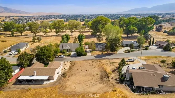 22935 Larkspur Court, Tehachapi, CA 93561