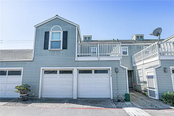 712 Pebble Beach, Santa Maria, CA 93454