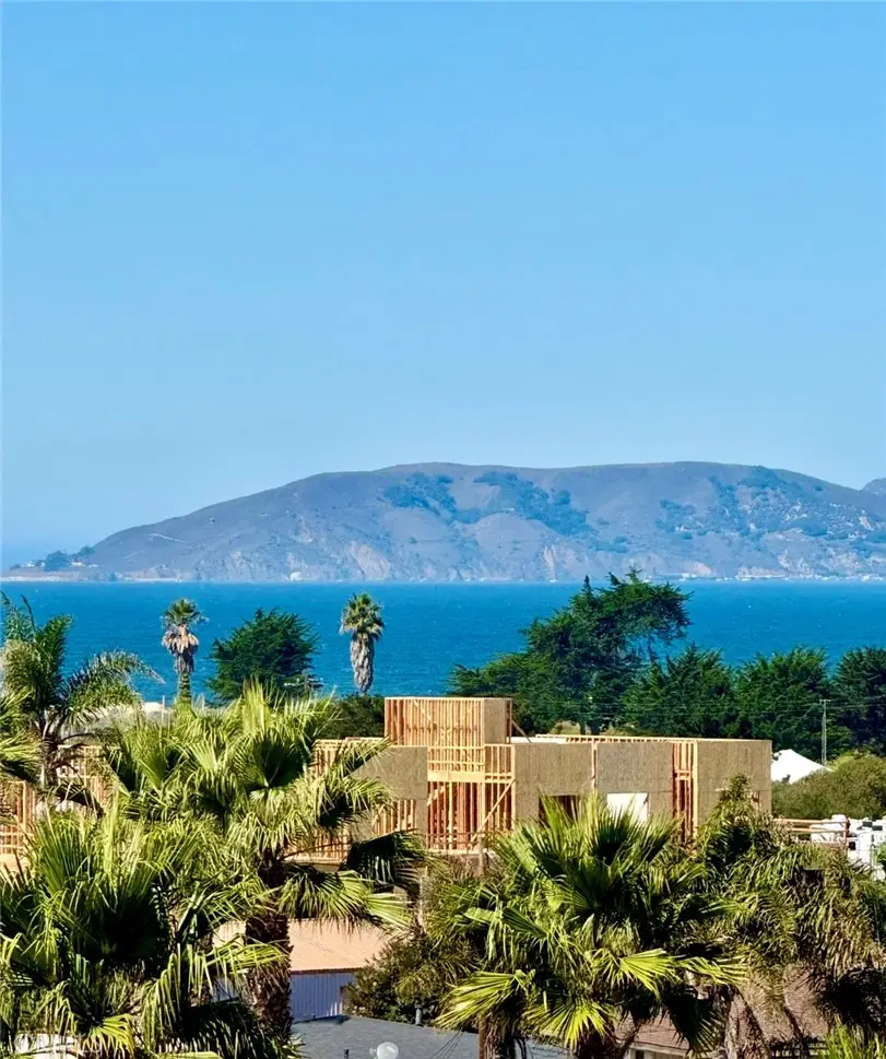 149 N 2nd Street, Grover Beach, CA 93433 - #3