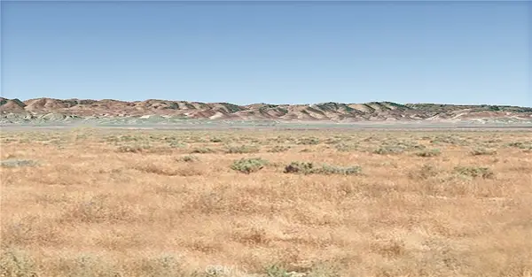 8 Kern River Canal Road, Buttonwillow, CA 93206