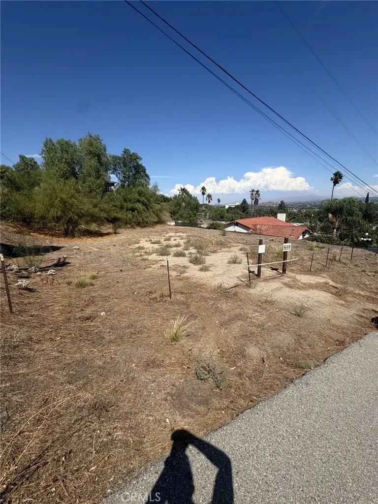 12115 Knoefler Drive, Riverside, CA 92505 - #2