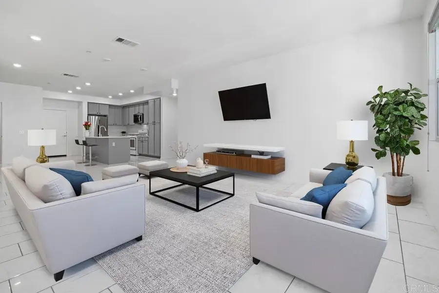 2040 Mindoro Lane #4, Chula Vista, CA 91915 - #3