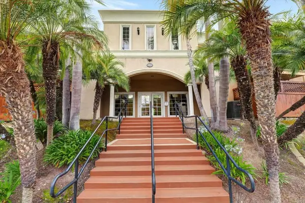 4570 54th #208, San Diego, CA 92115