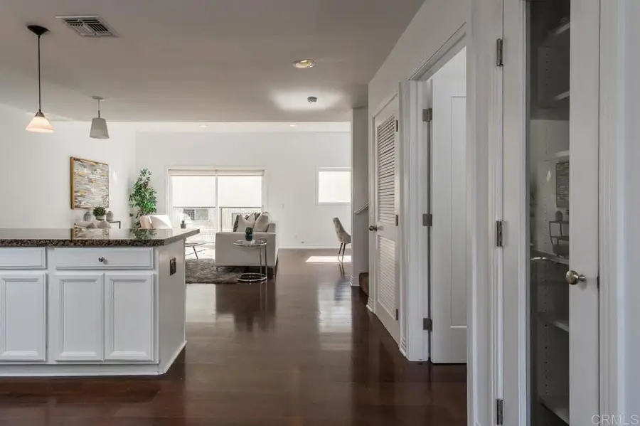 5050 Cahuenga Boulevard, North Hollywood, CA 91601 - #3