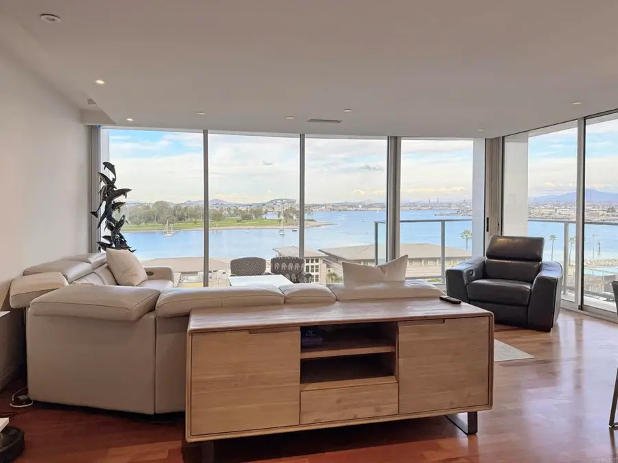 1810 Avenida Del Mundo #503, Coronado, CA 92118 - Image #2