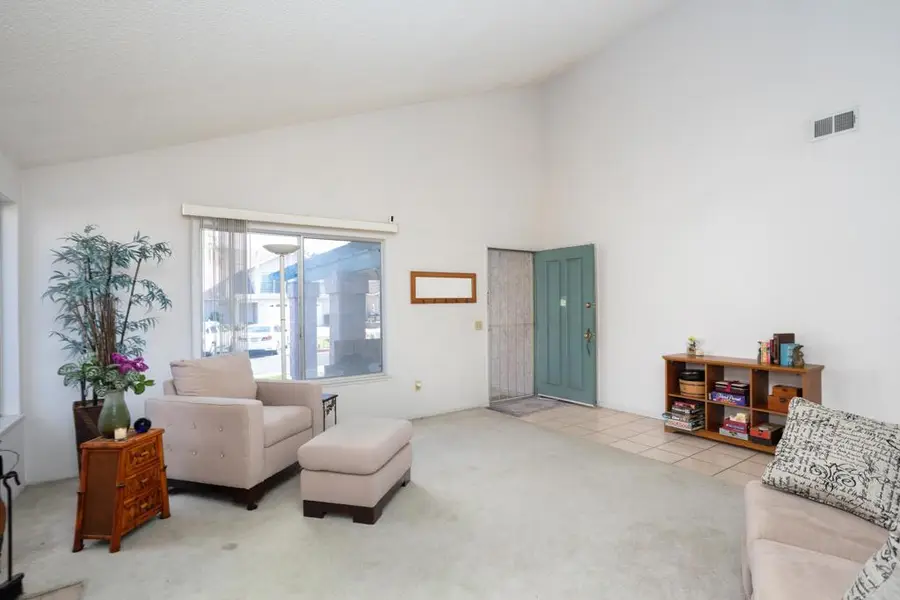 864 Crystal Creek Court, Chula Vista, CA 91910 - Image #2