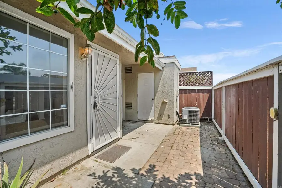 231 Riverview Way, Oceanside, CA 92057 - #3