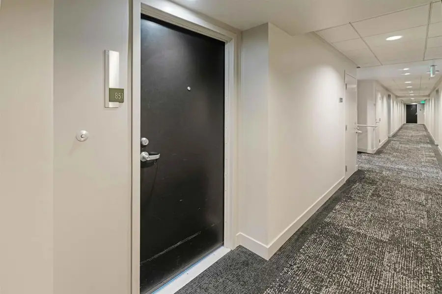 425 W Beech Street #851, San Diego, CA 92101 - #2