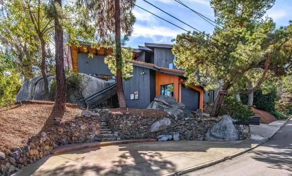 1323 Pine Dr, El Cajon, CA 92020