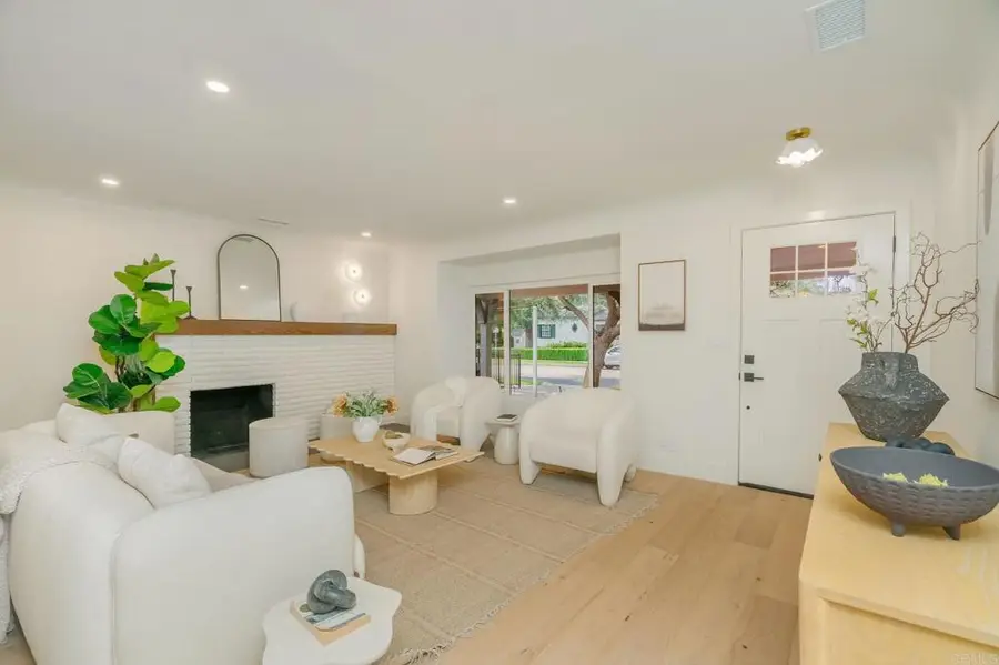 4210 Alcove Ave, Studio City, CA 91604 - Image #2