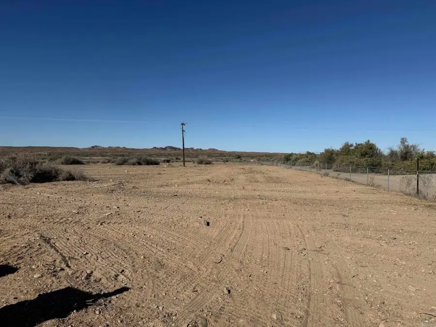 2657 Rio Hacienda Way, Palo Verde, CA 92266 - #2