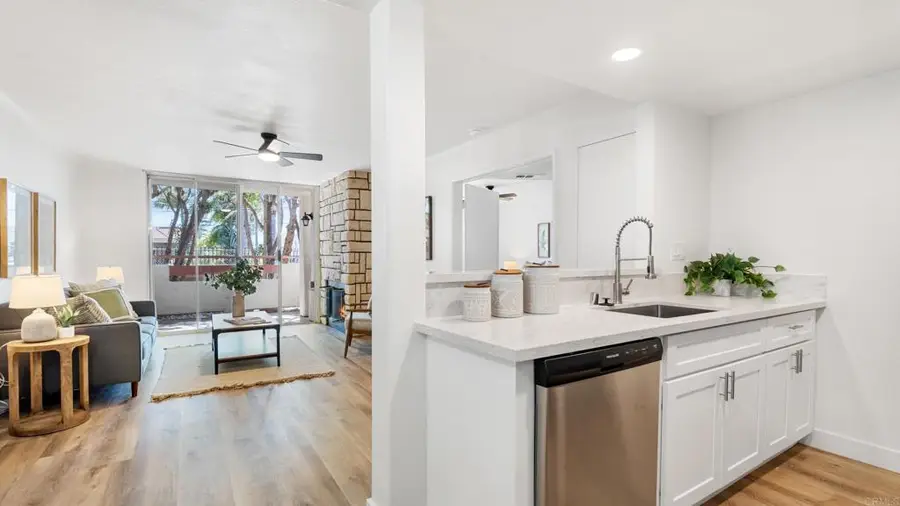 415 Stoney Point Way, Oceanside, CA 92058 - #2