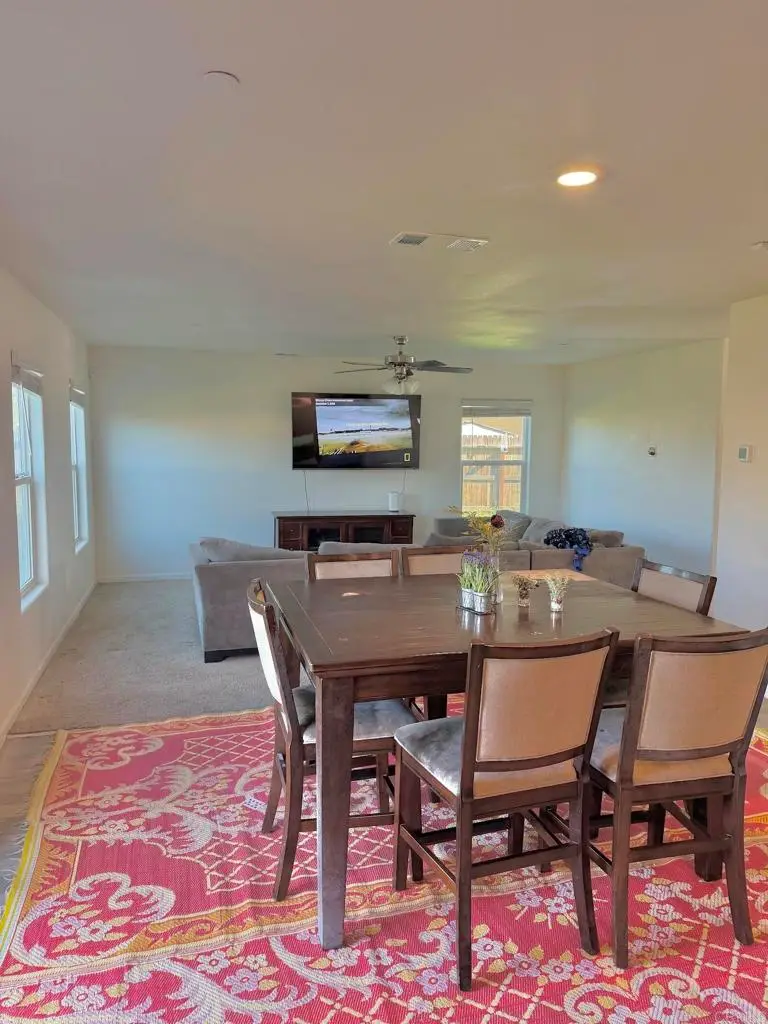 3637 N Mccaffrey Avenue, Fresno, CA 93722 - #3