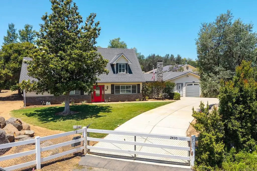 2430 Geyer Ln, Alpine, CA 91901 - #1