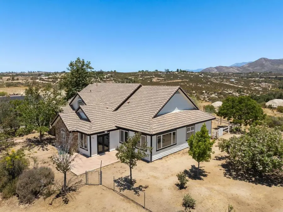 44075 Timber Trail, Hemet, CA 92544 - #2