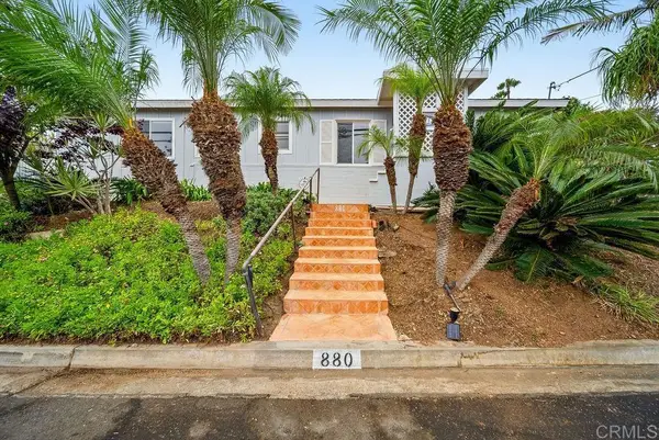 880 Tarento Drive, Point Loma, CA 92106
