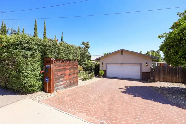 11071 El Nopal, Lakeside, CA 92040