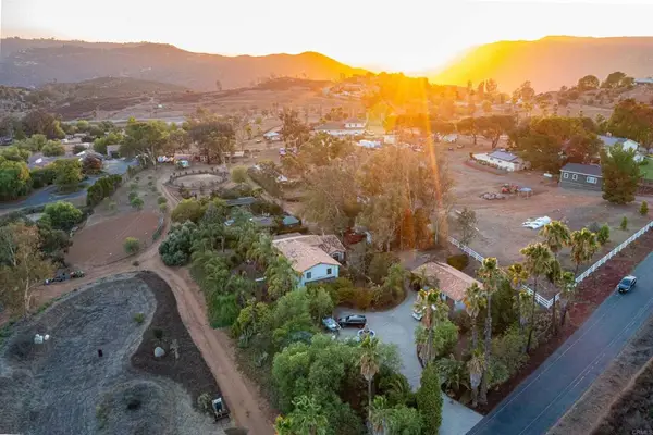 20276 Rancho Villa Road, Ramona, CA 92065