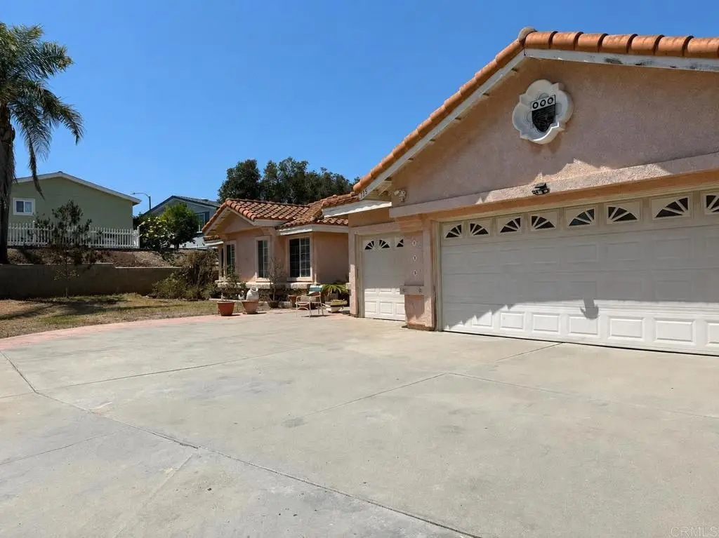 715 Marsopa Drive, Vista, CA 92081 - #1