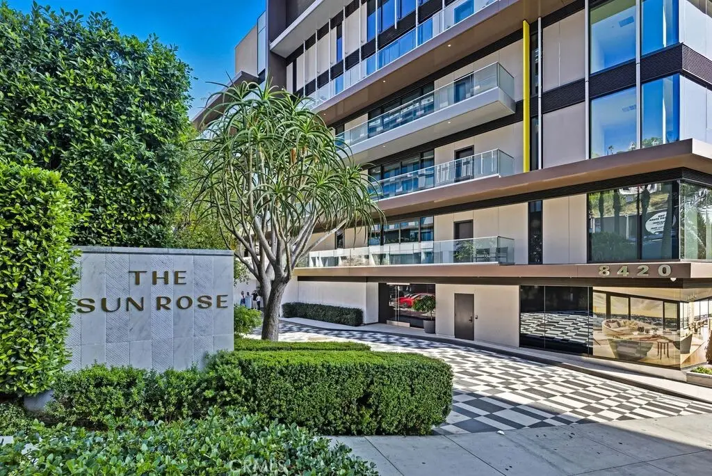 8420 W Sunset Boulevard #108, Los Angeles, CA 90069 - Image #1
