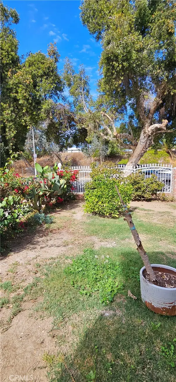 1852 W 22nd, Los Angeles, CA 90018 - Image #2