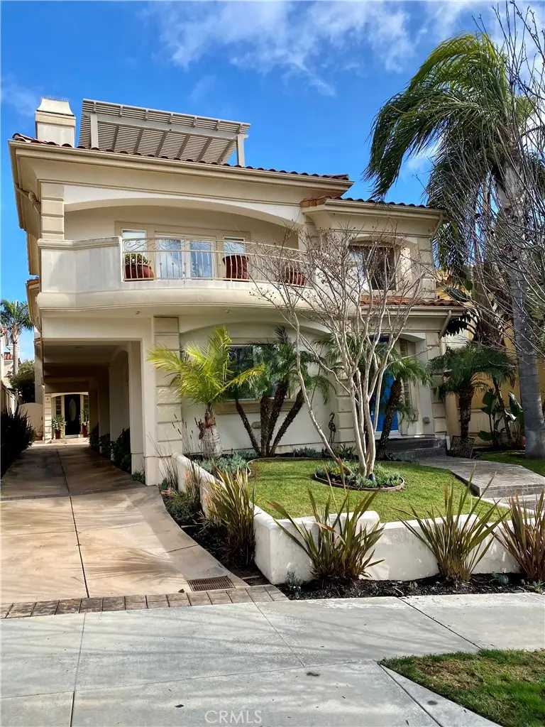 222 S Juanita Avenue #A, Redondo Beach, CA 90277 - Image #2