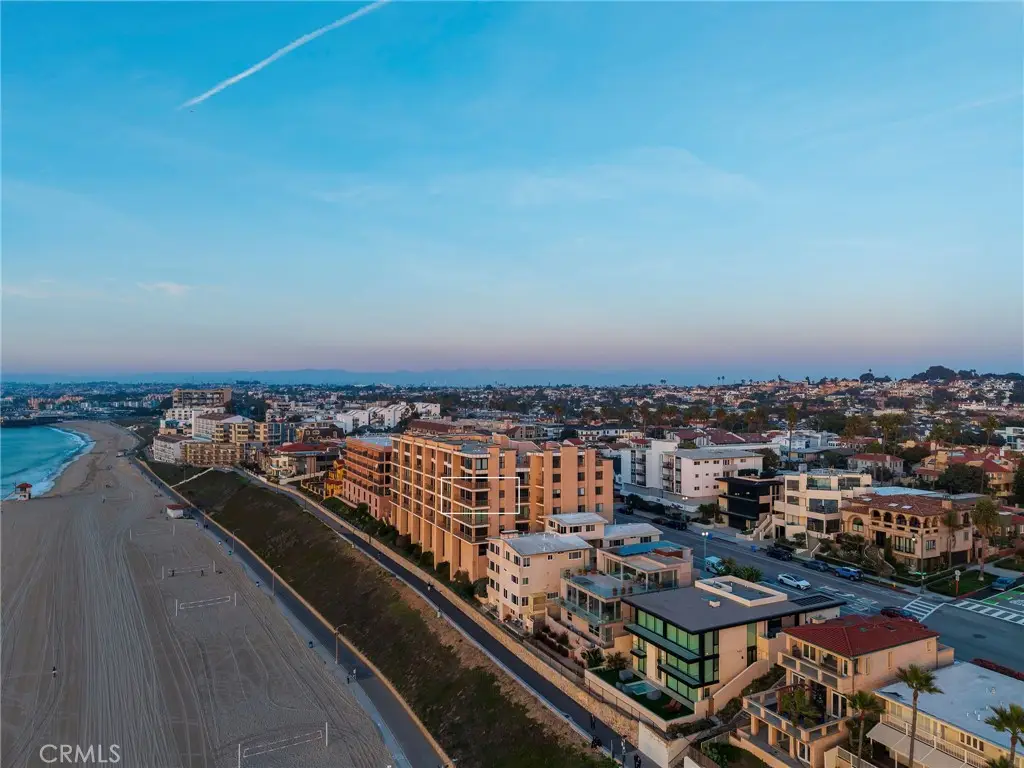 727 Esplanade #302, Redondo Beach, CA 90277 - Image #1